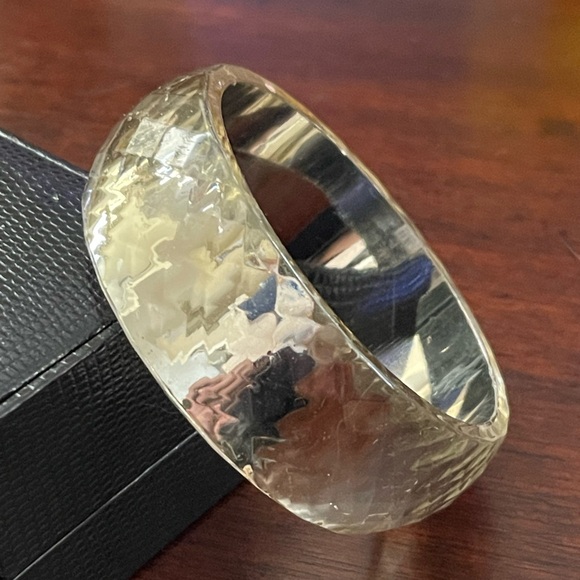 Faceted lucite silver lined bangle bracelet - Picture 4 of 6
